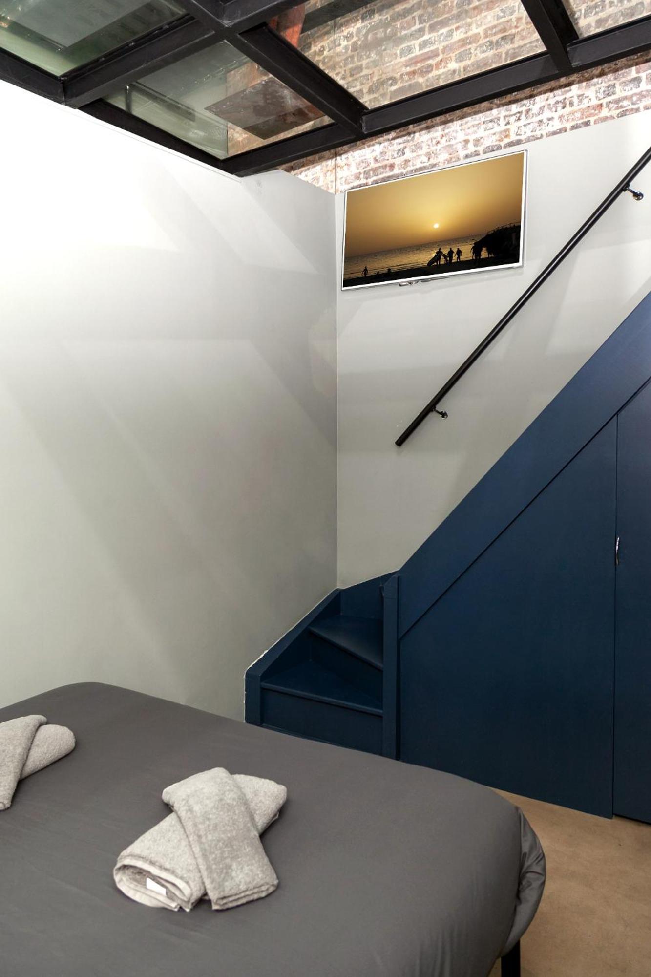 Апартаменты Loft Atypique Avec Terrasse, Calme Et Cosy Париж Экстерьер фото